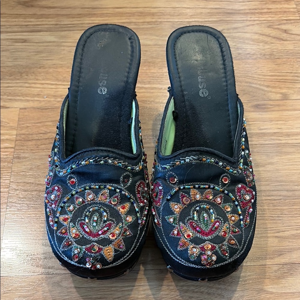 Vintage Dollhouse Embroidered Mules Clogs Black Size 7.5